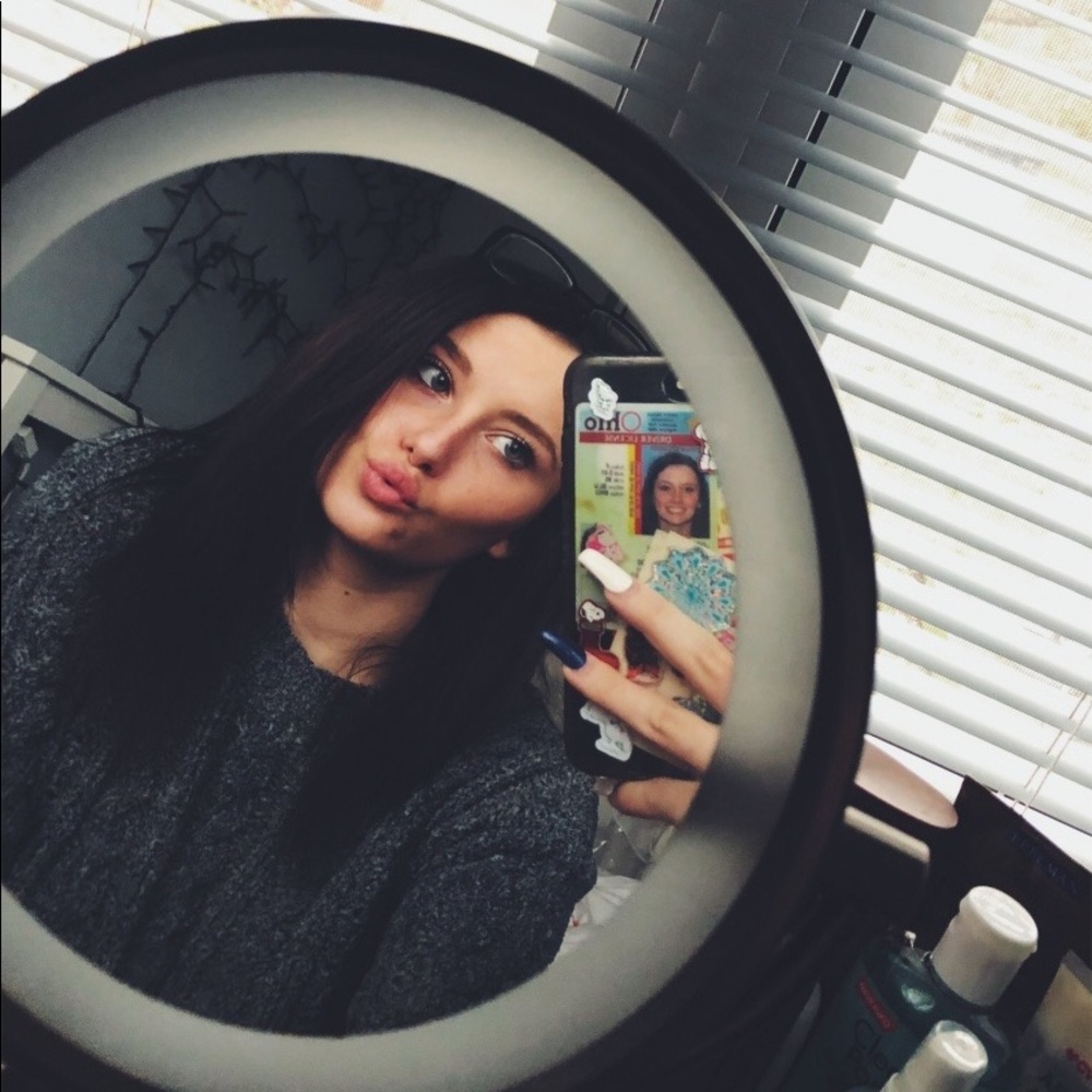 Meet your Posher, Cassidy